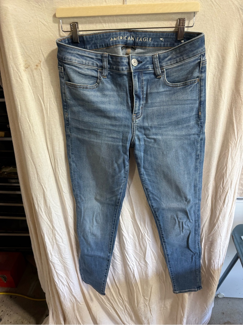 American Eagle Outfitters Women’s Medium Blue Skinny Jeans